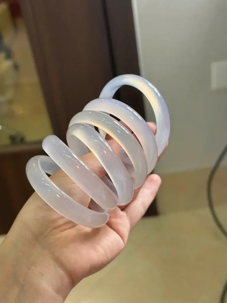 Mã não bạch nguyệt quang thường